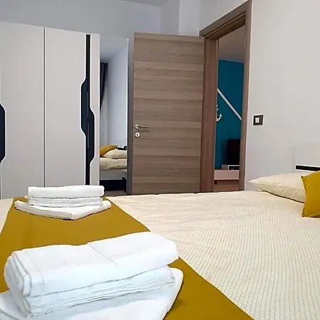 Deluxe Alezzi Pool & Hotel