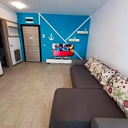 Deluxe Alezzi Pool & Hotel 4*