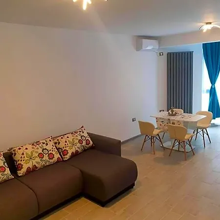 Hotel Deluxe Alezzi Pool & 4*