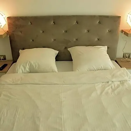 Hotel Deluxe Alezzi Pool &